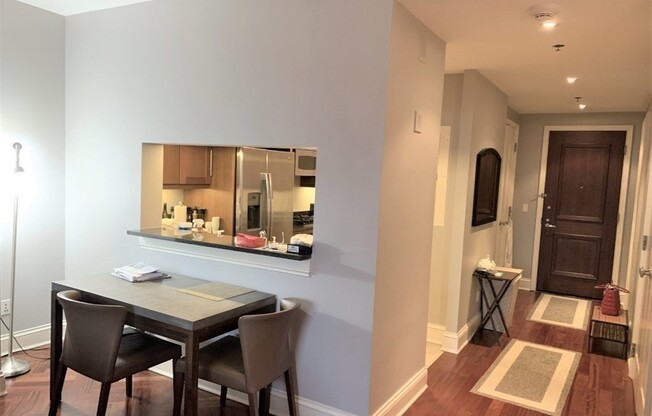 Studio, 1 bath, 610 sqft, $3,200, Unit 807