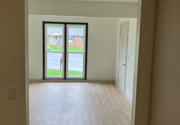 520 TRENTON CT