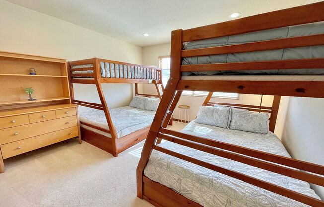 3 beds, 2 baths, , $6,850