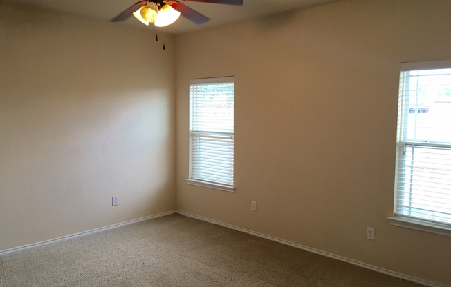 3 beds, 2 baths, $1,725