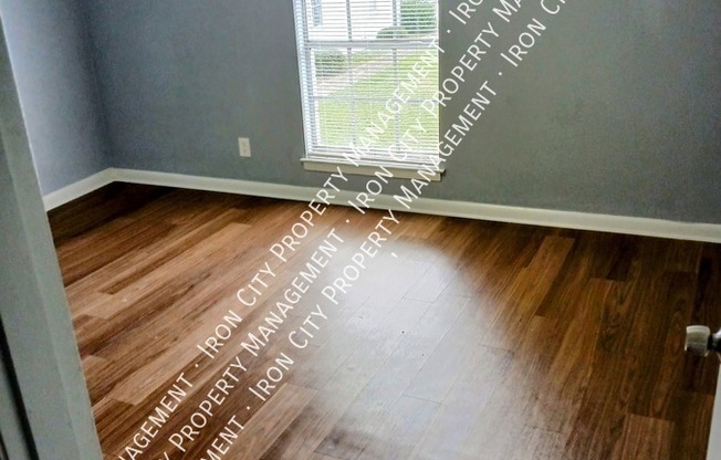 11 EUMAR CT NW