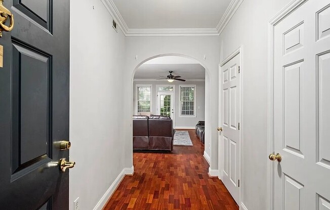1735 Peachtree Street
