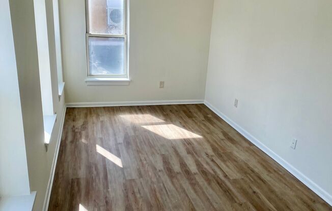 2 Bedroom - 1 full bath 960 sq. ft.  Home