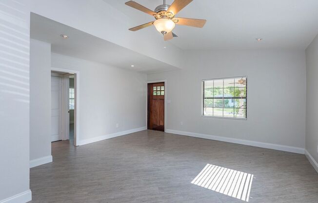 Charming Bungalow in Prime South Tampa – Plant High School District!