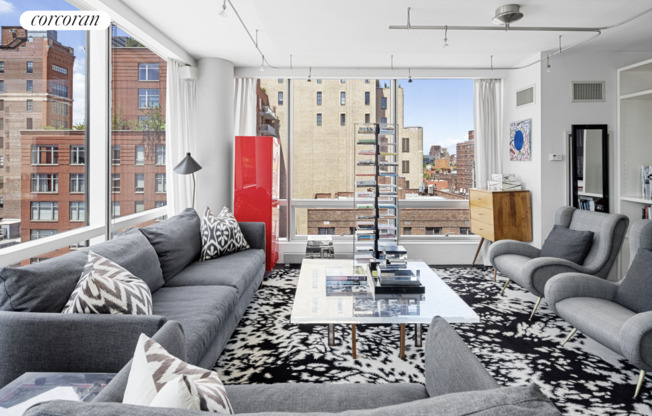 166 W 18 ST