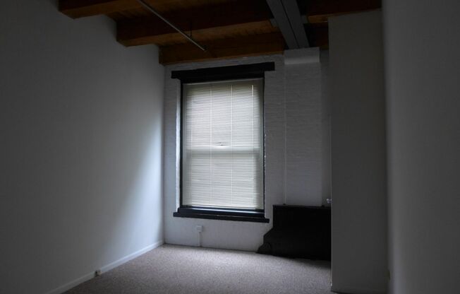 1 bed, 1 bath, 770 sqft, $1,950, Unit 207