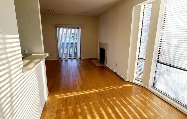 1 bed, 1 bath, 584 sqft, $1,250, Unit 10