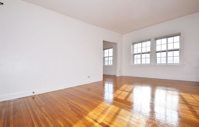 1 bed, 1 bath, 410 sqft, $1,005, Unit 24 - 326