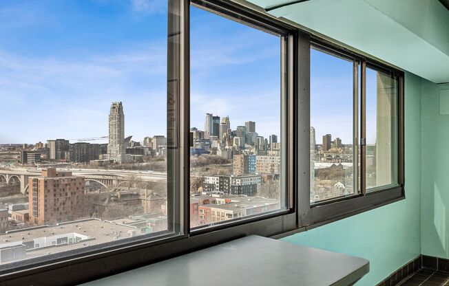 1 bed, 1 bath, 800 sqft, $1,350, Unit 306