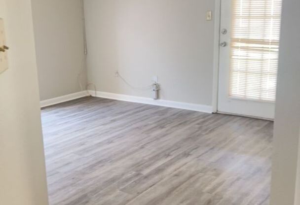 Come see this 1 bedroom, 1 bath condo for rent in Central Tampa!