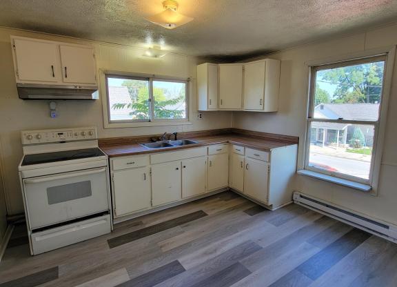 2 beds, 1 bath, $750