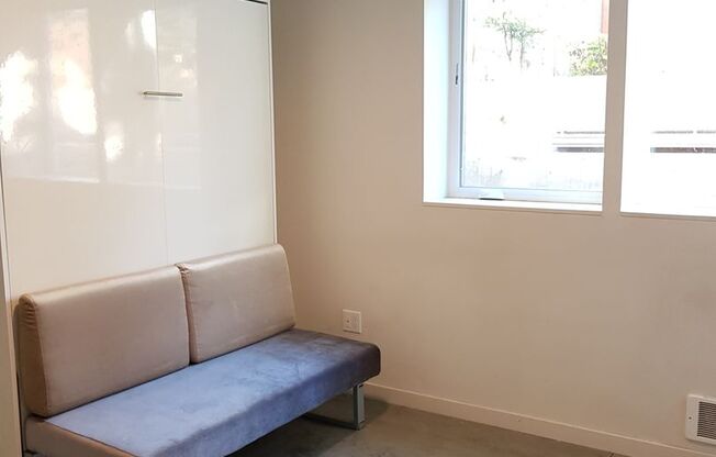 Studio, 1 bath, 244 sqft, $1,495, Unit 113 - Furnished
