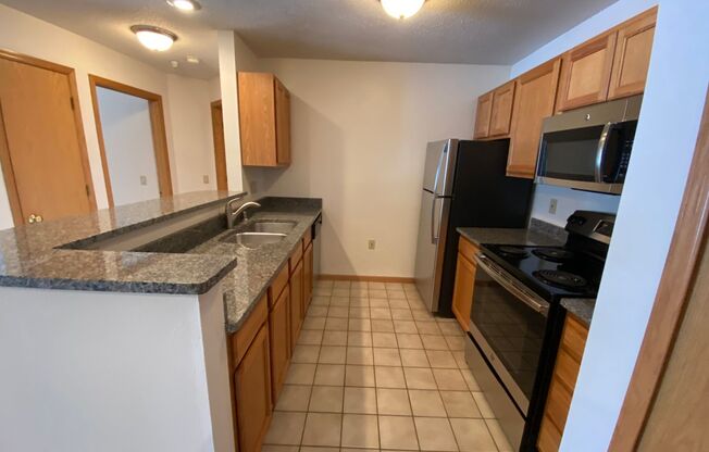 1 bed, 1 bath, 795 sqft, $1,575, Unit 2898-201