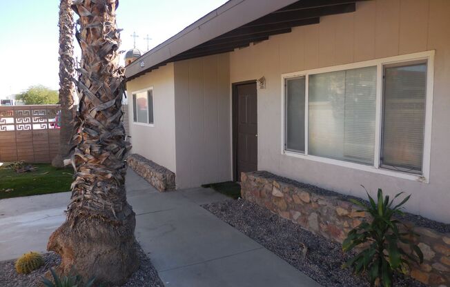 2 beds, 1 bath, $1,800, Unit # 1