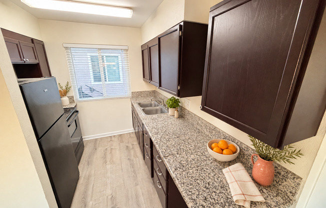 225 E Foster Ave. Unit 4
