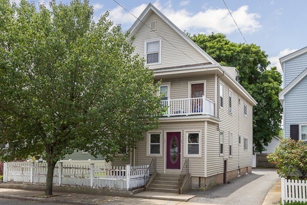 71 LAWRENCE ST