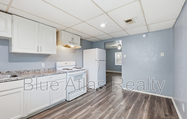 2215 RIVERVIEW DR