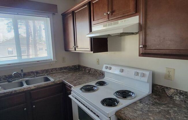 2 beds, 2 baths, 1,000 sqft, $1,275, Unit 1829