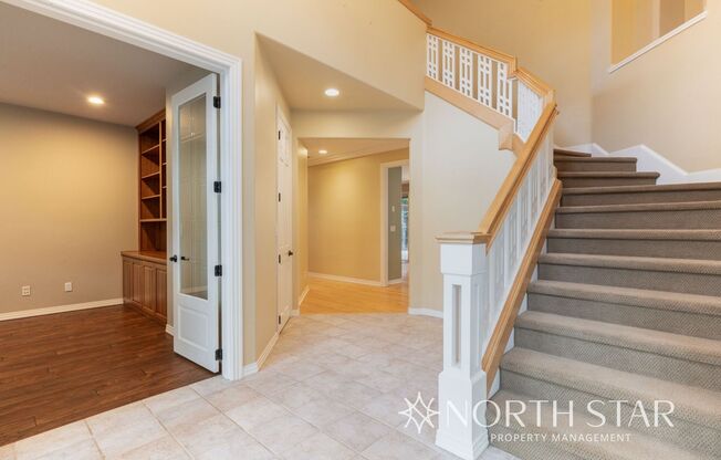 Spacious Elegance in Lake Oswego