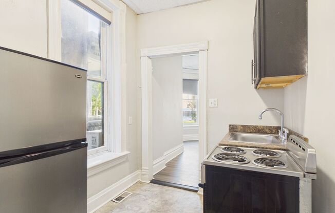 1 bed, 1 bath, 300 sqft, $1,045, Unit 1700 N 2nd St #3
