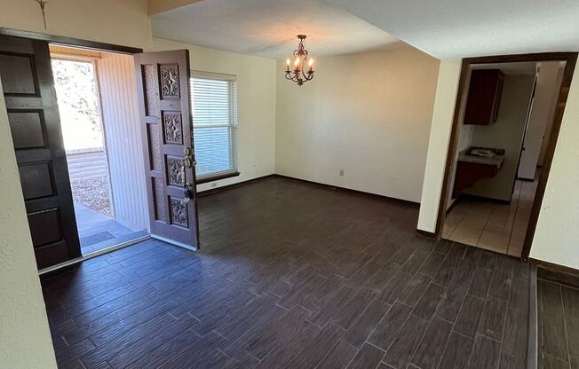 3 beds, 2 baths, $2,300