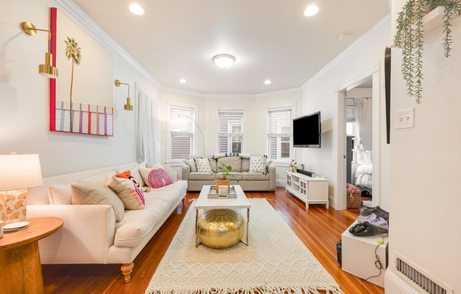 12 TAFT ST