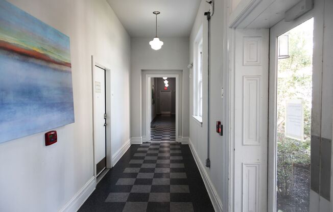 1 bed, 1 bath, 482 sqft, $1,325, Unit L108