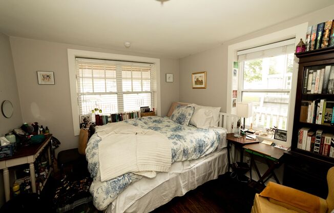 Charming 3-Bedroom Furnished Home – Walk to Belmont & 12 South