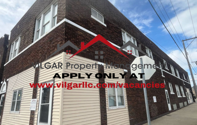 4002 Pulaski St