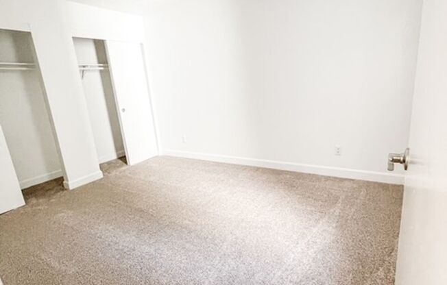 2 beds, 1 bath, 900 sqft, $1,570, Unit 1804-201