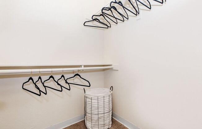 2 beds, 2 baths, 808 sqft, $1,525, Unit 714