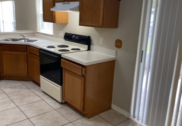 14012 RENSSELAER RD