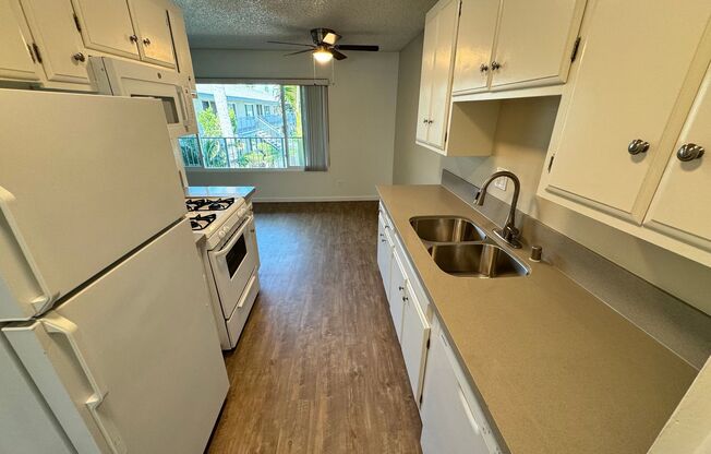 1 bed, 1 bath, 750 sqft, $2,165