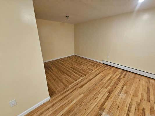 3 beds, 2 baths, 1,600 sqft, $3,000