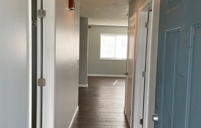 1 bed, 1 bath, 625 sqft, $1,200, Unit 28