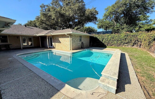 4 beds, 3 baths, 2,321 sqft, $2,695