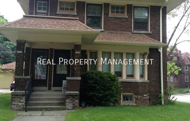 3000 N FREDERICK AVE