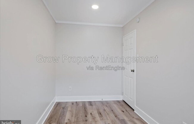 2 beds, 1 bath, 840 sqft, $1,837
