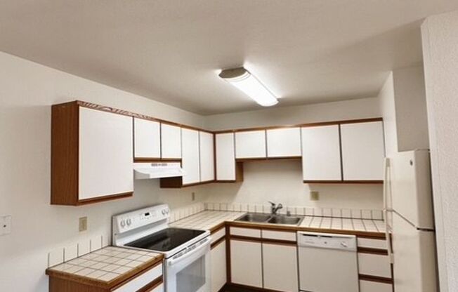 1 bed, 1 bath, 688 sqft, $1,350, Unit 134