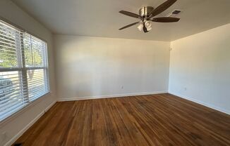 2 beds, 1 bath, $895