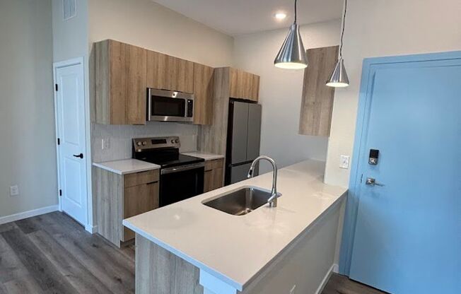 2 beds, 2 baths, 720 sqft, $1,849, Unit 820 #212