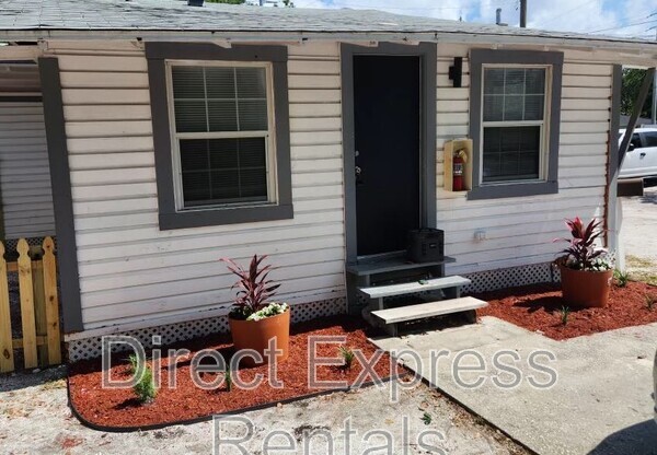 1013 DREW ST