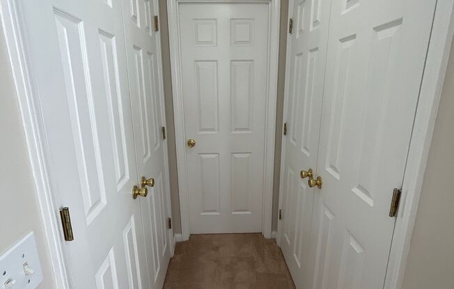 1 bed, 1 bath, 871 sqft, $1,225, Unit 2704-6