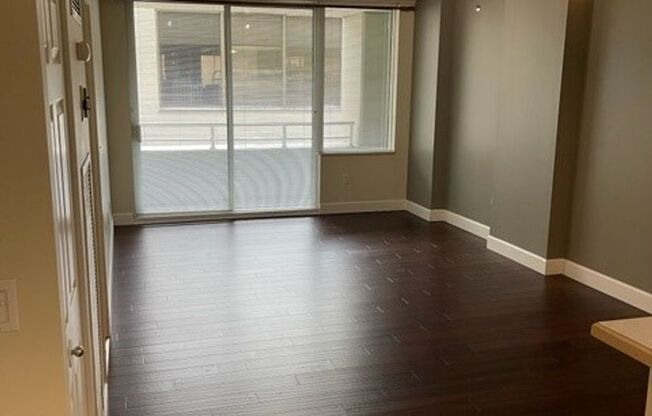 Upscale 1bd 1bath in Heart of Beltown With Hotel Like Feel!