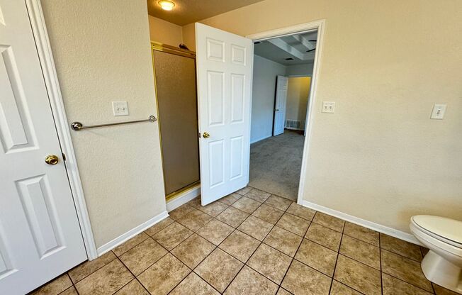 3 beds, 2 baths, $1,550