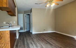 3 beds, 2 baths, $1,275