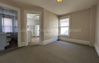 1324 S WESTNEDGE AVE