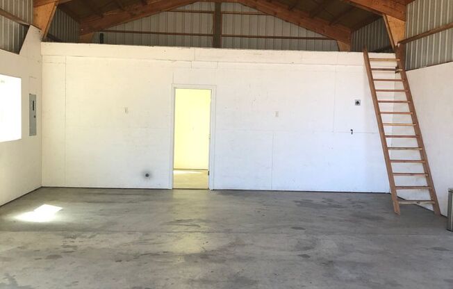 24x48 Storage shop in Hucrest area with large RV garage door