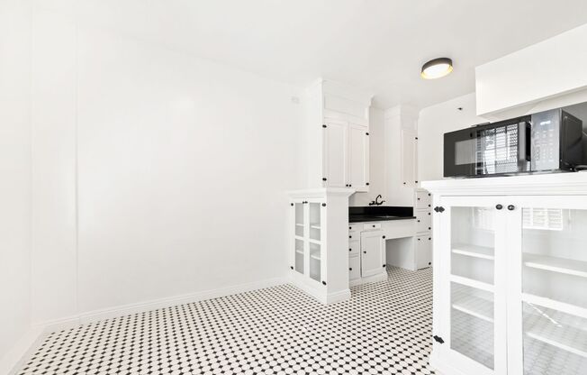 Studio, 1 bath, 510 sqft, $1,900, Unit 201