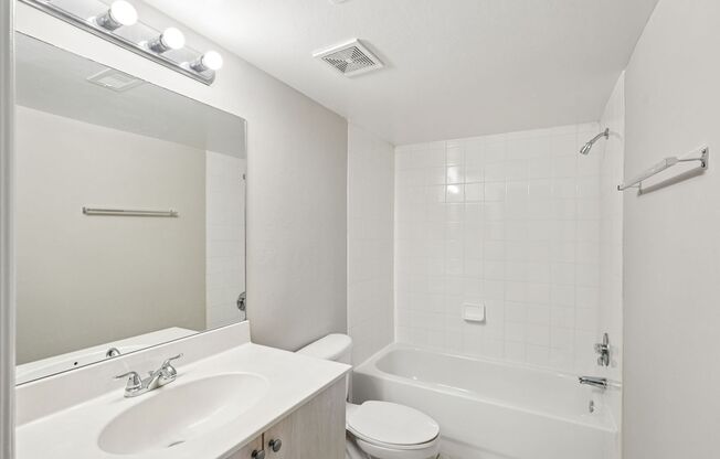 2 beds, 2 baths, 1,001 sqft, $1,450, Unit 0536